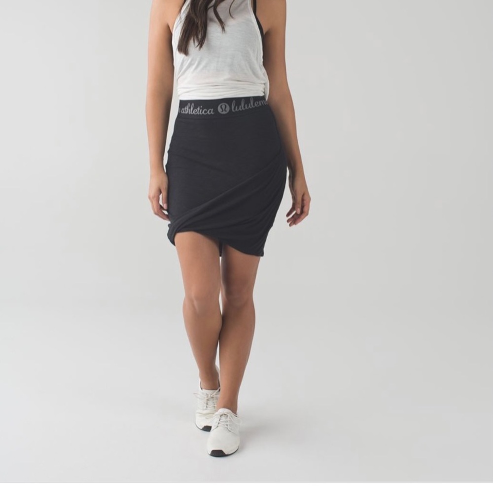 Lululemon Inner Essence Skirt